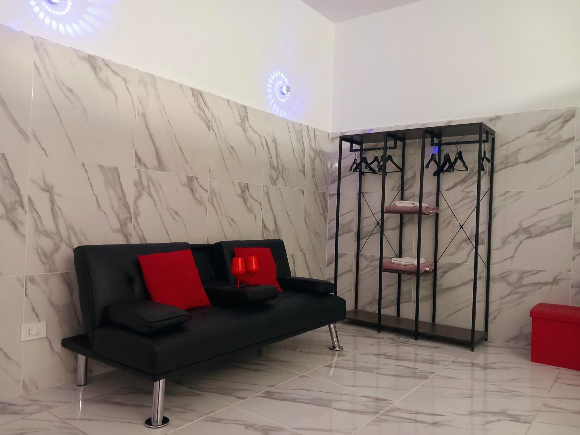 Jacuzzi Suite King Marsala Bagian luar foto